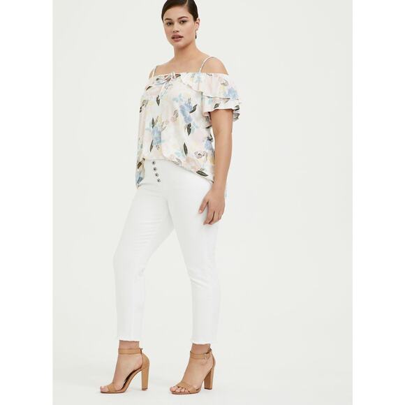 Torrid Top Plus 3X Floral Super Soft Cold Shoulder Ruffle Flutter Sleeve Peach‎ - Picture 3 of 9